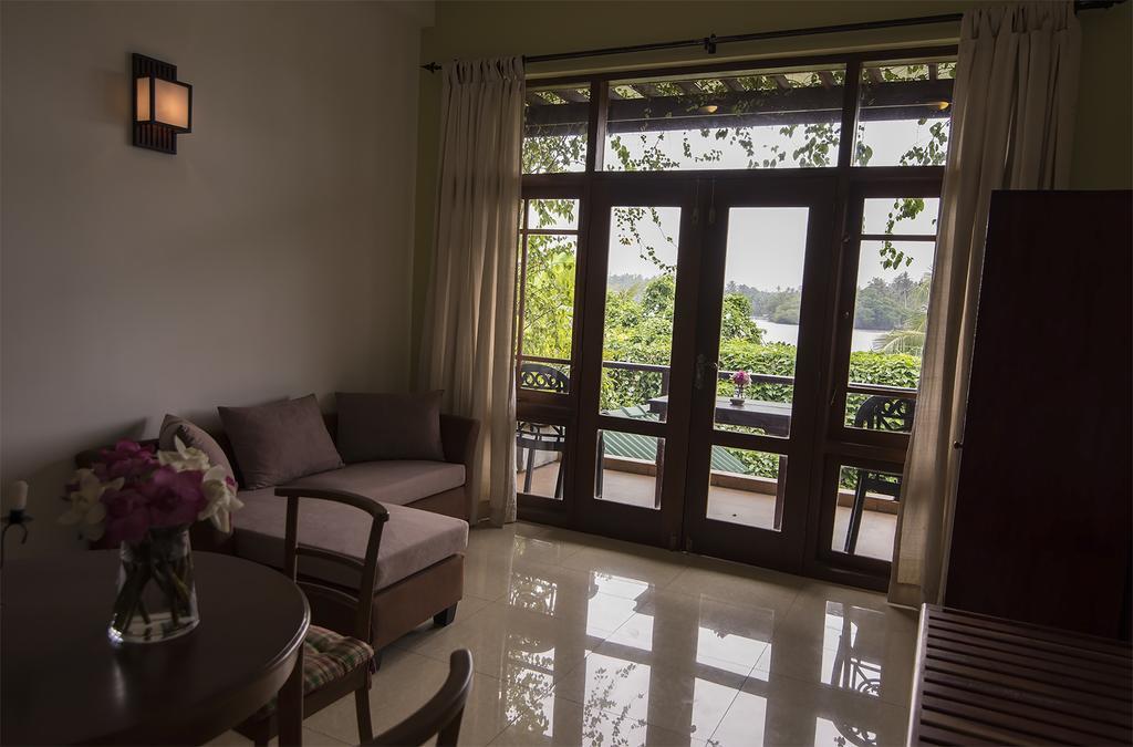 Thumbelina Apartments & Hotel Алутгама Экстерьер фото