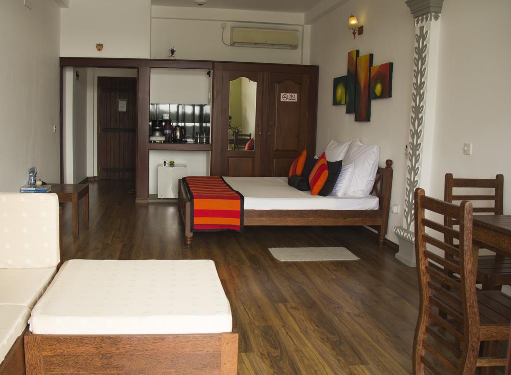 Thumbelina Apartments & Hotel Алутгама Экстерьер фото