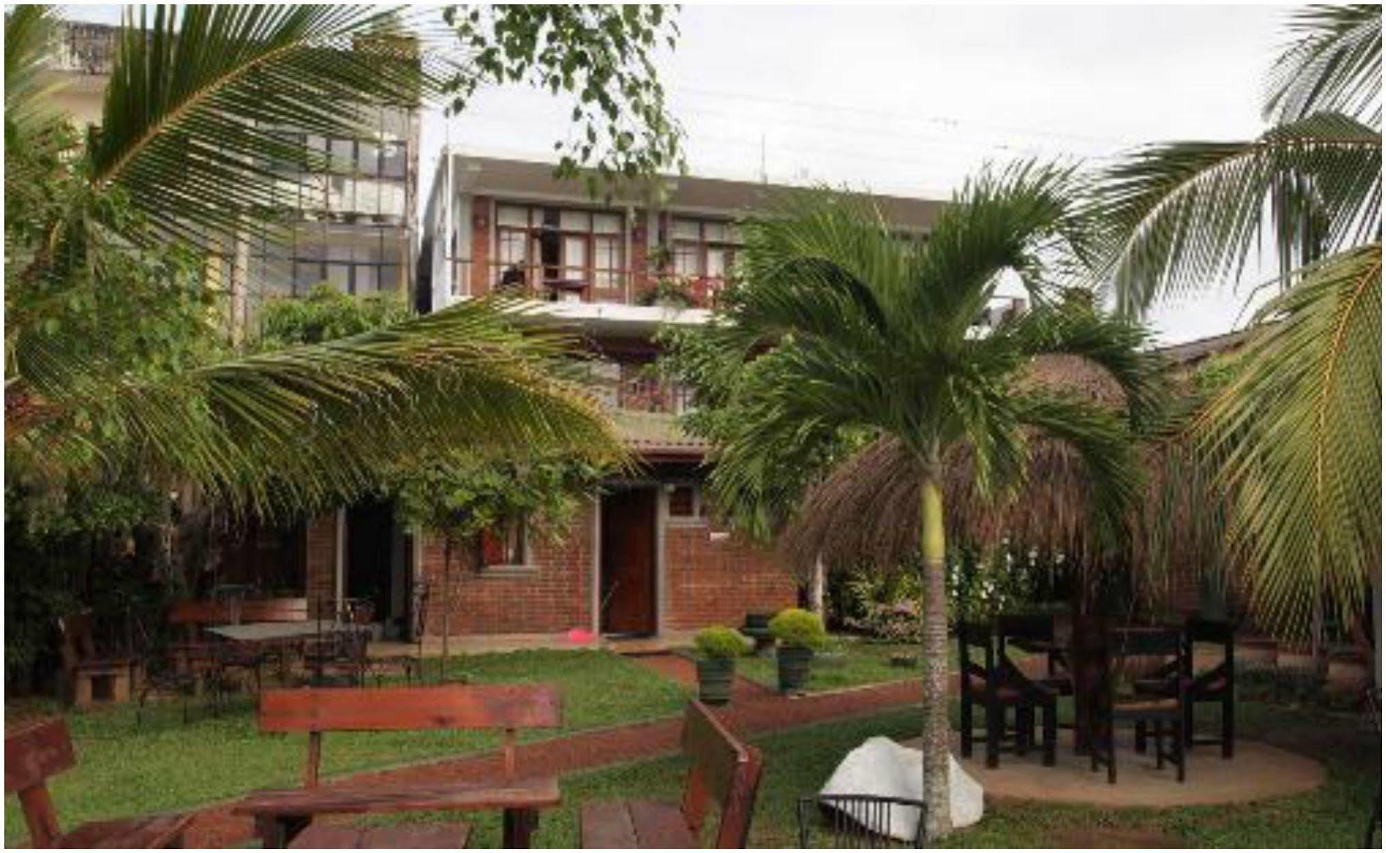 Thumbelina Apartments & Hotel Алутгама Экстерьер фото